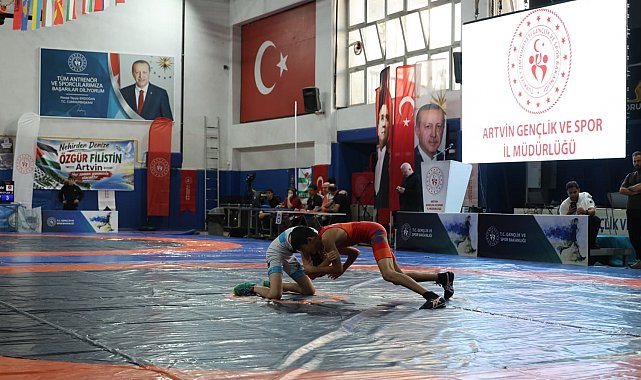 20 Ülkeden 140 sporcu, Artvin'de minderde