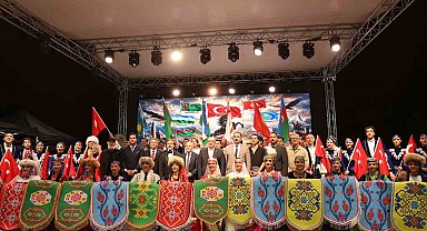 29. Uluslararası Hazar Şiir Akşamları: Gösteriler ayakta alkışlandı