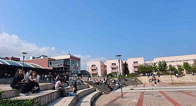 48 bin öğrenci dersbaşı yaptı, kampüs canlandı