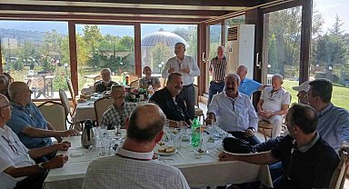 50 yıl önce okul sırasında başlayan dostluklarını tazelediler