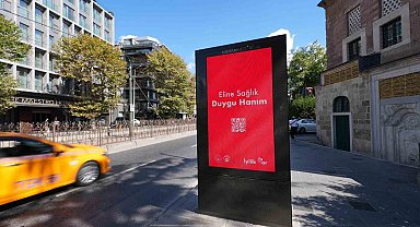81 ildeki billboardlarda yer alan QR kodlu mesajlar merak uyandırdı