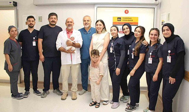 830 gram doğan prematüre bebek, 144 günlük yaşam mücadelesinin ardından sağlığına kavuştu