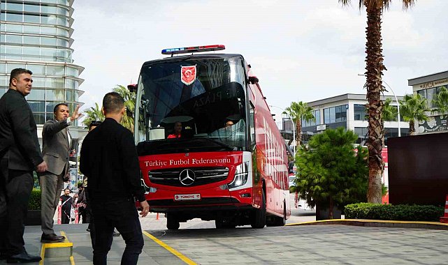 A Milli Futbol Takımı, Bursa'ya geldi