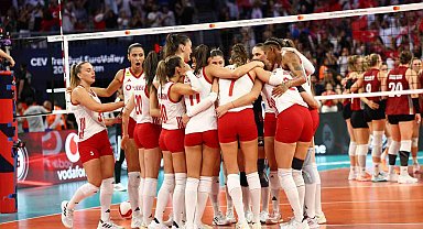 A Milli Kadın Voleybol Takımı final için Sırbistan karşısında