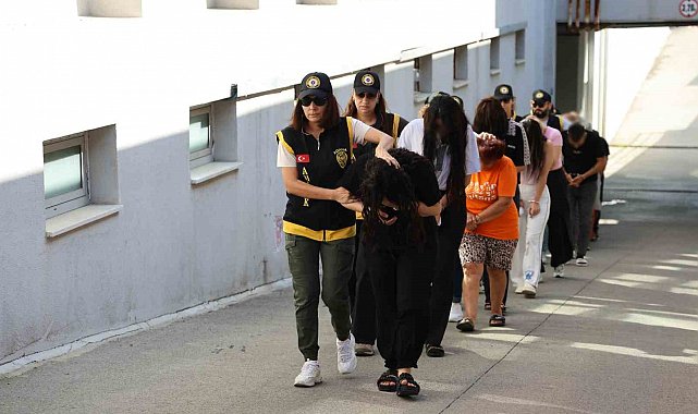 Adana merkezli fuhuş operasyonu: 17 tutuklama