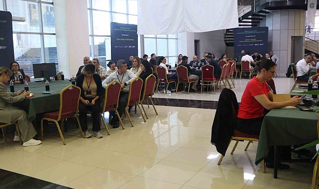 Adana'da sıfır atık ve iklim değişikliği masaya yatırıldı