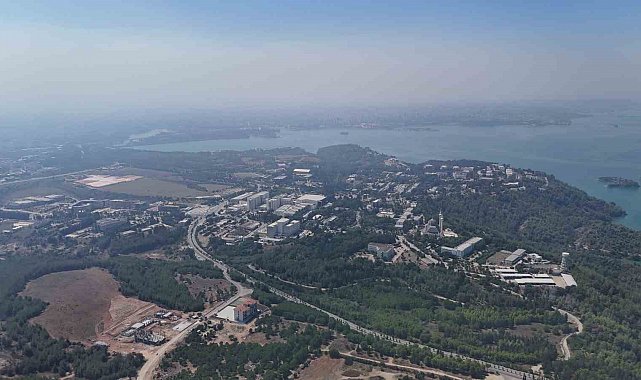 Adana'daki orman yangını uydudan bile görünüyor