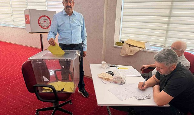 Adıyaman Veteriner Hekimleri Odasında Orhan Öztürk Güven tazeledi