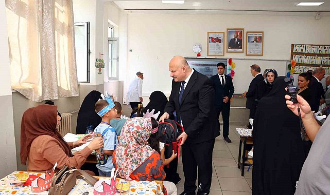 Adıyaman'da 5 bin öğrenciye kırtasiye desteği