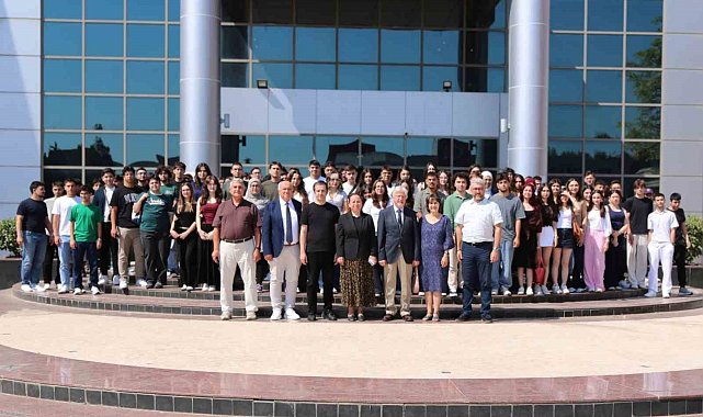 ADÜ öğrencileri Tıp Fakültesi'ndeki eğitimlerine başladı