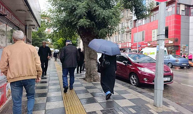 Afyonkarahisar'da yağışlı hava etkili oldu