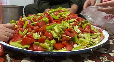 Ağrı'da yaz sebzeleri kış sofralarına hazırlanıyor
