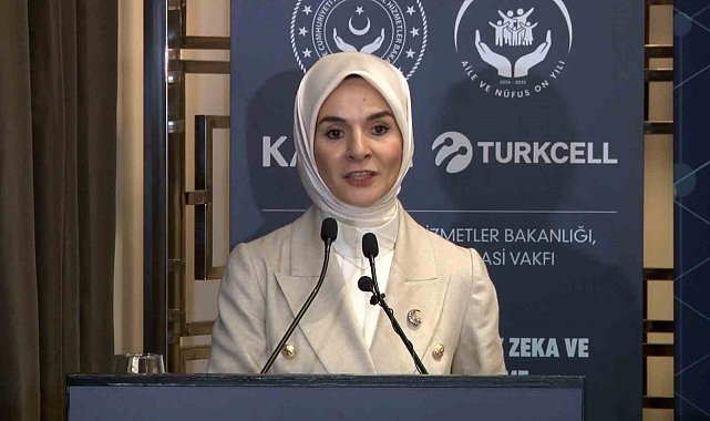 Aile ve Sosyal Hizmetler Bakanı Göktaş: "Kadınları dijital dünyanın risklerine karşı koruyan stratejik bir adım atıyoruz"