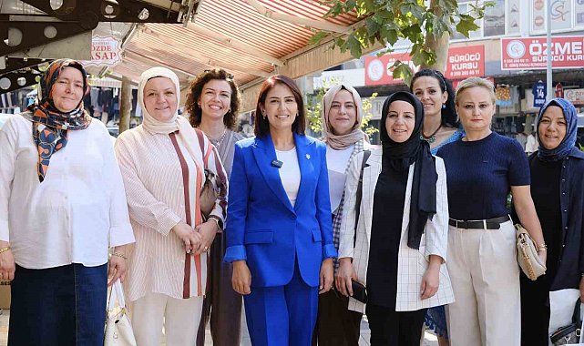 AK Parti Kadın Kolları Teşkilatı Bayramyeri'nde esnafı ziyaret etti