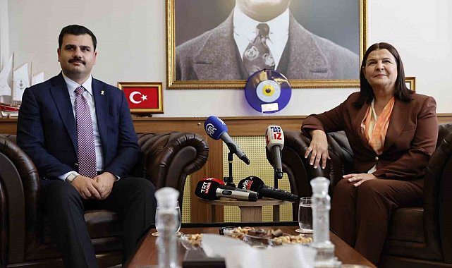 AK Parti'li İnan'dan belediye başkanlarına tarihi çağrı: "İzmir için cesur olun!"