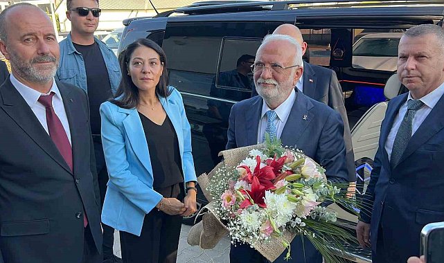 AK Partili Elitaş "Türkiye Yüzyılı Buluşmaları" için Çanakkale'de