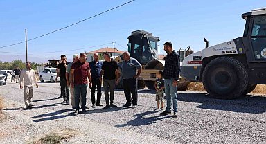 Akçadağ'da yol çalışmaları sürüyor