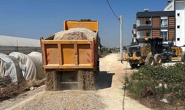 Akdeniz'de yollar yenileniyor, ulaşım güvenliği artırılıyor