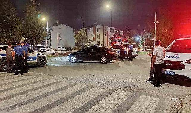 Akrabalar arasında bıçaklı kavga: 1 yaralı
