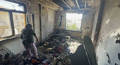 Aksaray'da çakmakla oynayan 2 yaşındaki çocuk evi yaktı