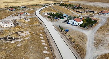 Aksaray'da köy yollarının asfaltları devam ediyor