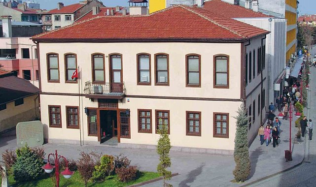 Akşehir Batı Cephesi Karargahı Müzesi'nde bakım onarım çalışması başladı