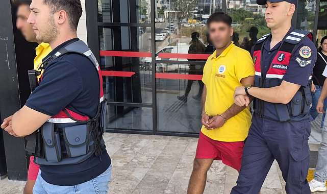 Alanya'da market çalışanını bıçaklayan 2 kardeş tutuklandı