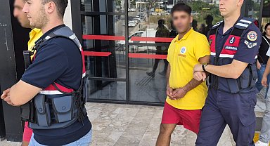 Alanya'da market çalışanını bıçaklayan 2 kardeş tutuklandı