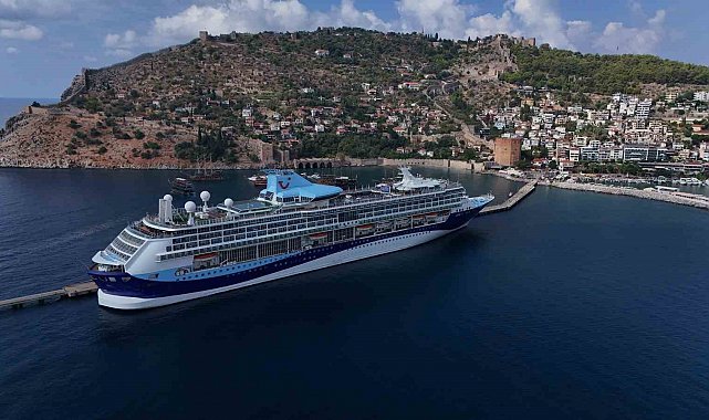 Alanya'ya 9 ayda 8 kruvaziyerle 10 bin 476 turist geldi
