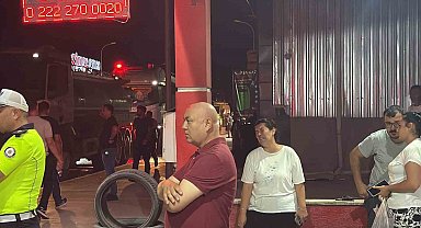 Alevlere teslim olan iş yerlerini gözyaşlarıyla izledi