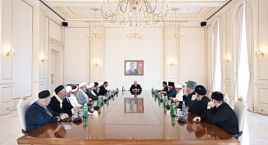 Aliyev: "İslam dünyasına karşı ilan edilmemiş bir savaş var ve İslamofobi bunun küçük bir parçası"