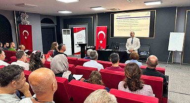 Altıeylül'de gençlerle iletişim ve rehberlik süreçleri güçleniyor