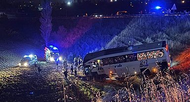 Amasya'da yolcu otobüsü şarampole uçtu: 24 yaralı