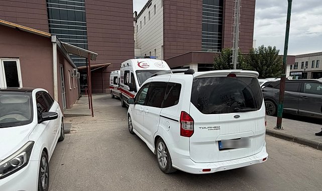 Ambulans girişine park eden sürücü tepkilere neden oldu