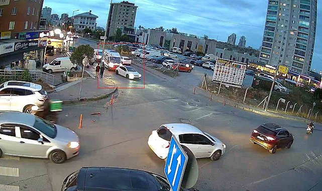 Ambulansa yol vermedi, aracından inerek ambulans şoförüne diklendi : 466 bin lira ceza