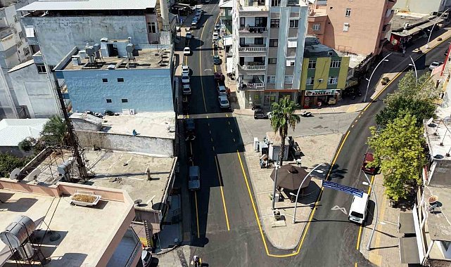 Anamur'da 3 cadde sıcak asfaltla yenilendi