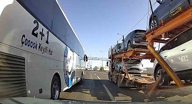 Ani şerit değişikliği faciaya davetiye çıkardı: Kazaya ramak kala