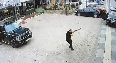 Ankara'da 1 kişinin hayatını kaybettiği silahlı kavganın görüntüleri güvenlik kamerasına yansıdı