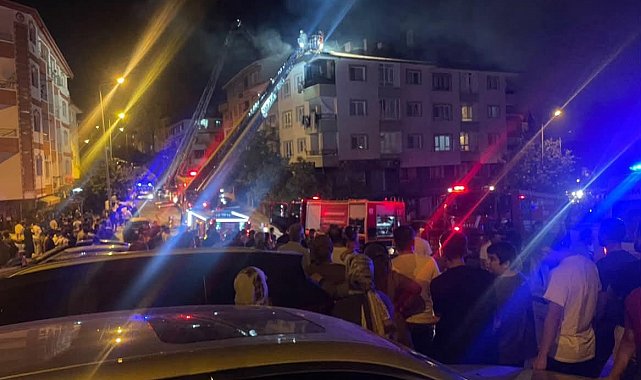 Ankara'da binanın çatısında çıkan yangın söndürüldü