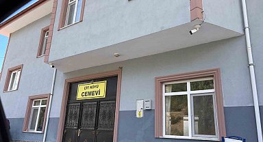 Ankara'da bir araçta ölü bulunan şahıslar toprağa verildi