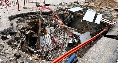 Ankara'da sel sonrası yol yarıldı, hasarın boyutu gün ağarınca ortaya çıktı