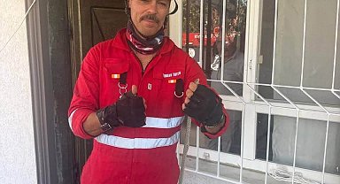 Antakya'da eve giren yılan yakalandı