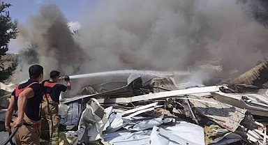 Antakya'da hurdalık alandan alevler yükseldi