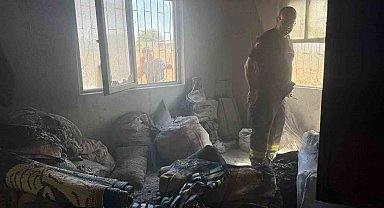 Antalya'da gecekondu yangınında 1 kişi dumandan etkilendi