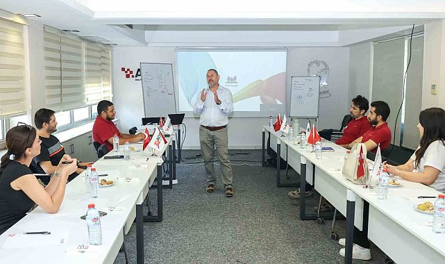 AOSB Akademi'de yöneticilik ve sürdürülebilir büyüme eğitimi