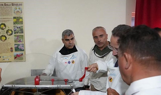 Ardahan'da üreticilere Arıcılık, hayvancılık ve ÇKS bilgilendirmesi