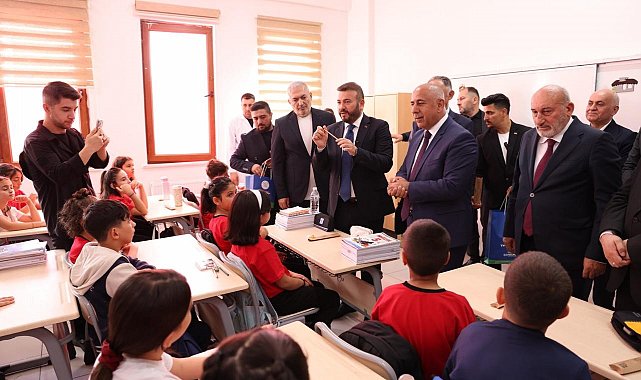 Arnavutköy'de 7 okul bugün eğitime başladı