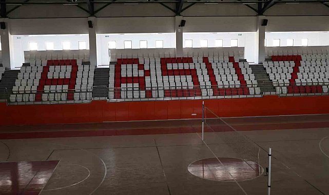 Arsuz'da 6 bin 846 metrekarelik kapalı spor salonunda sona gelindi