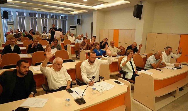 Atakum Meclisi'nde gündem 4,5 aydır ödenemeyen maaşlar: Teminat mektubu bekleniyor