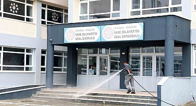 Ataşehir'de okullar temizlenerek yeni eğitim dönemine hazırlanıyor